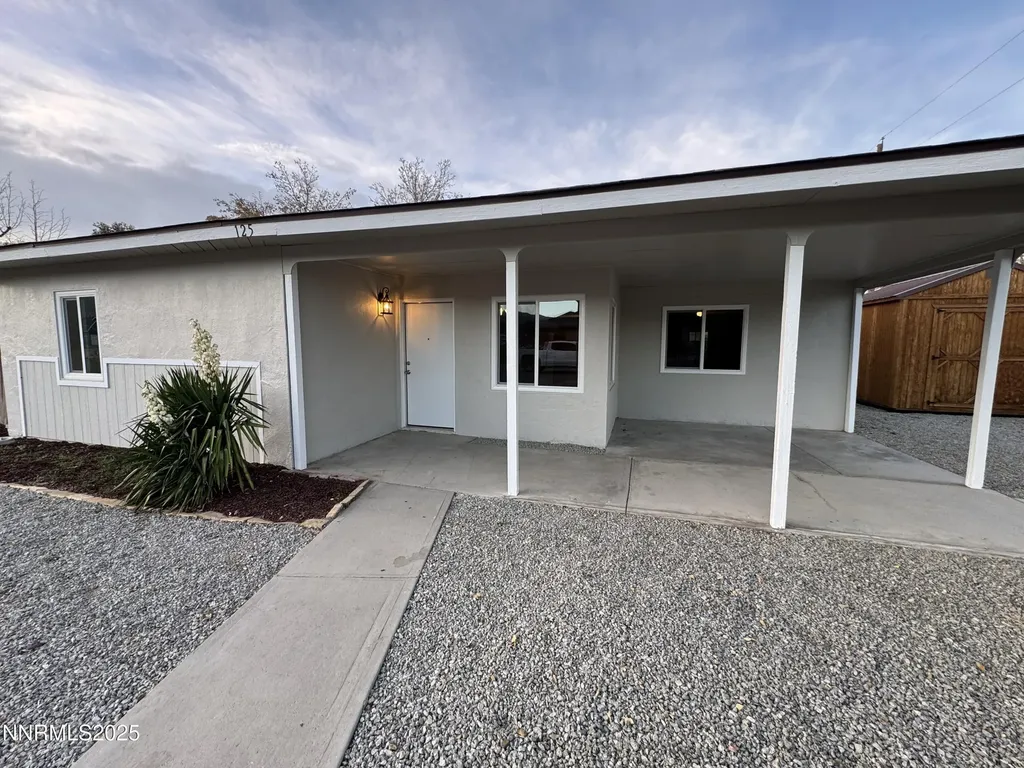 125 English Hawthorne NV 89415