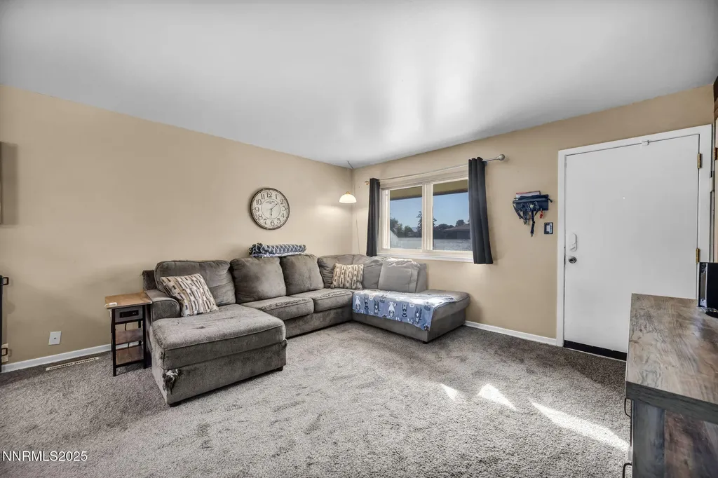 1780 Greenbrae Sparks NV 89431