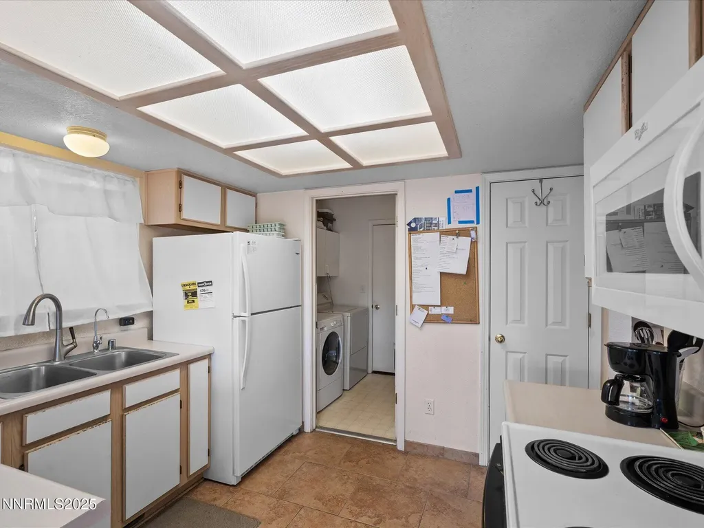 397 Nader Fernley NV 89408