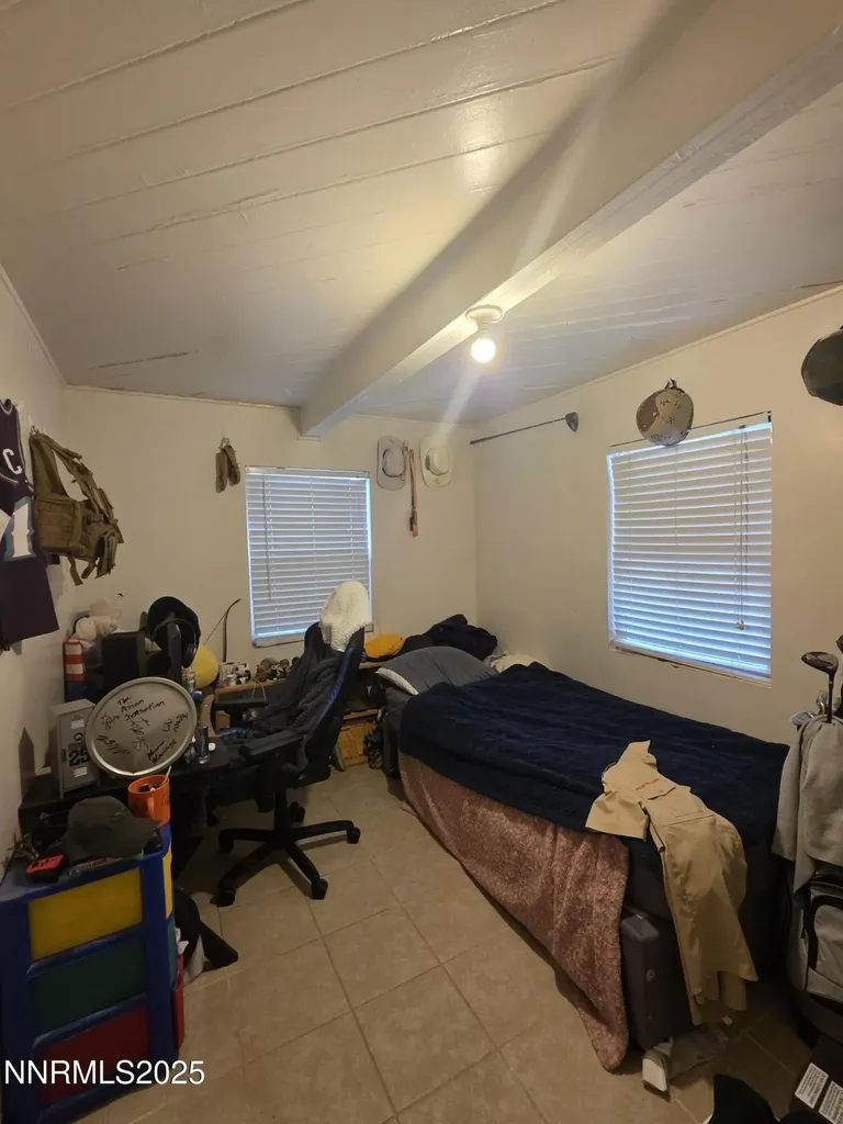 107 English Hawthorne NV 89415
