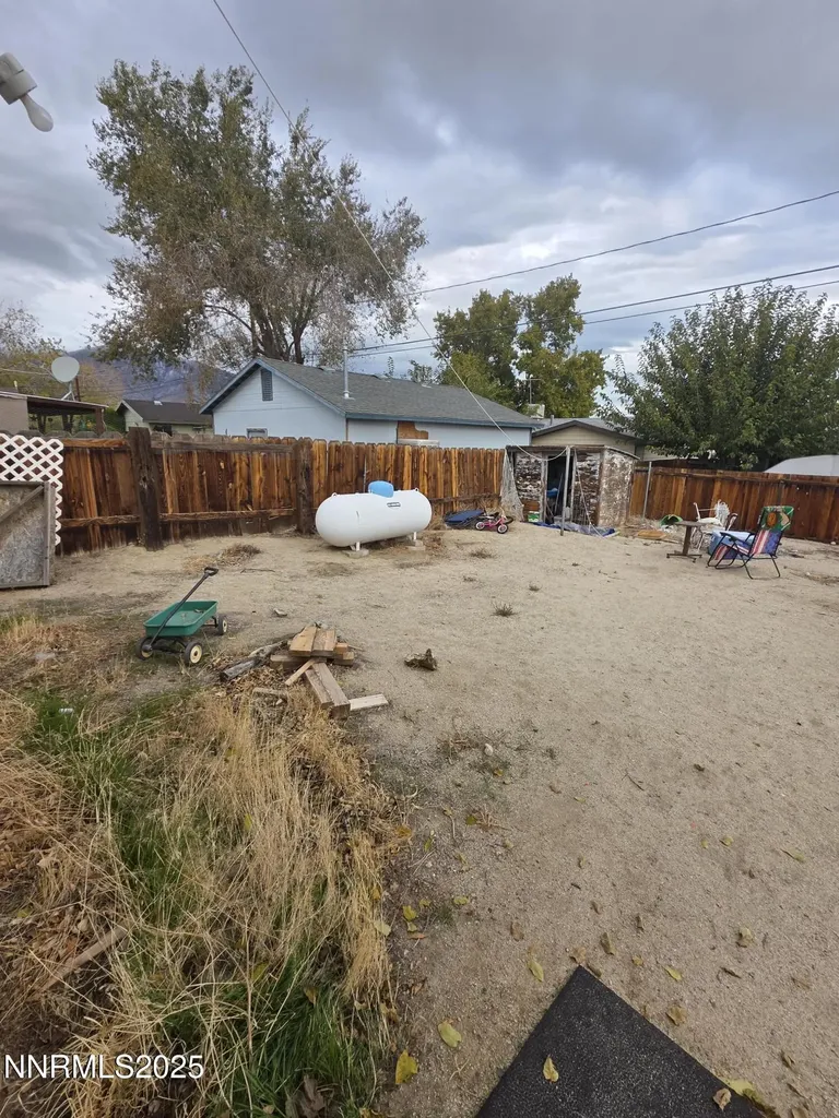 107 English Hawthorne NV 89415