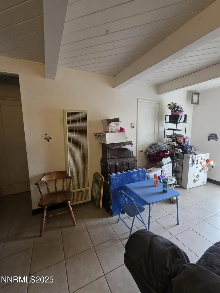 107 English Hawthorne NV 89415