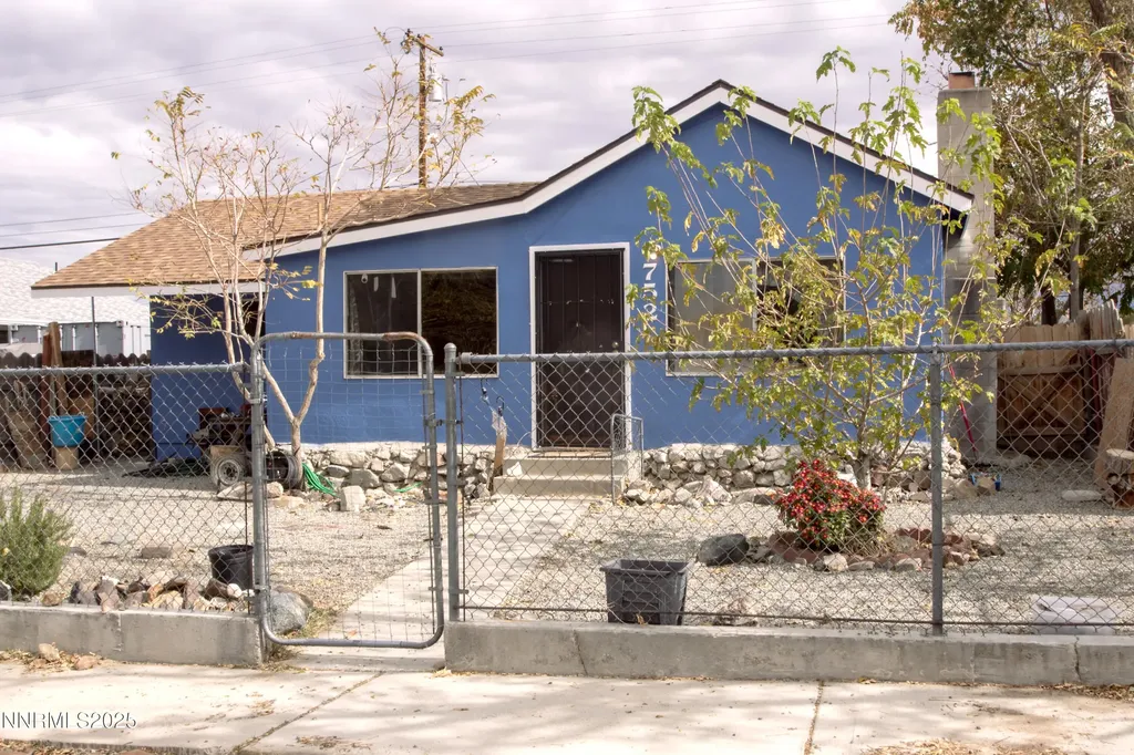 752 D Hawthorne NV 89415