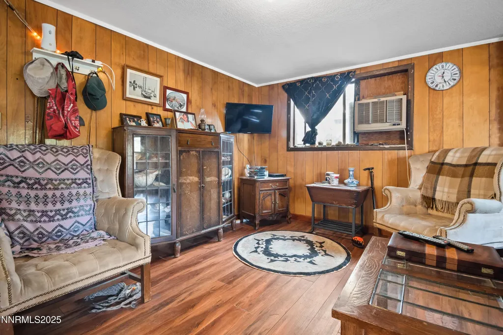 752 D Hawthorne NV 89415