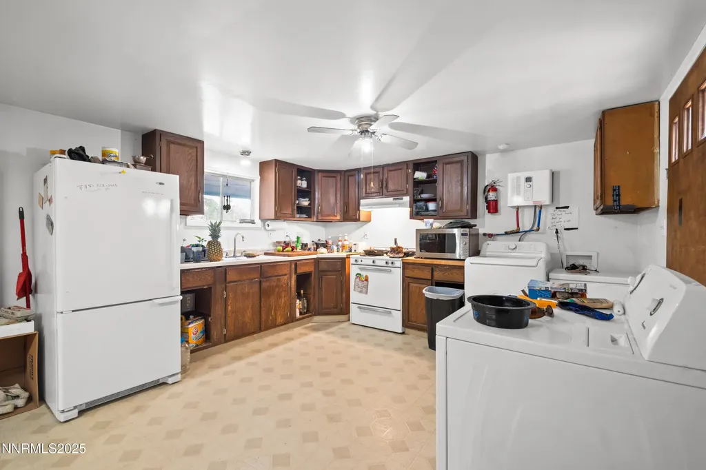 752 D Hawthorne NV 89415