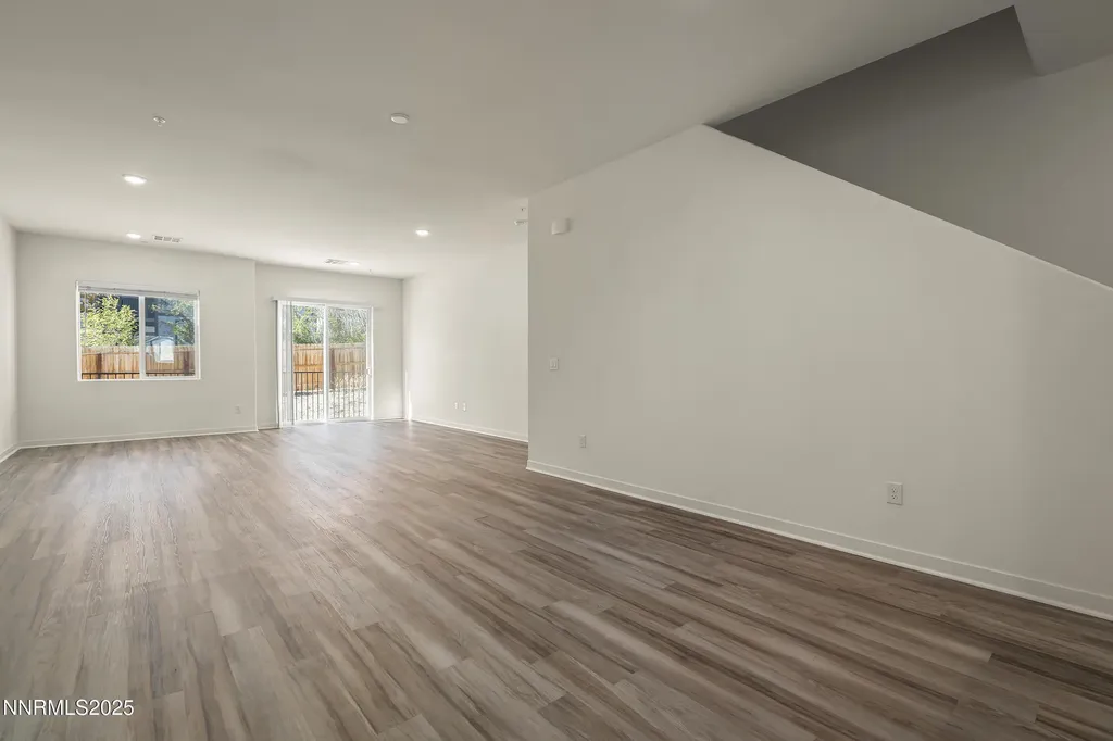 5013 Cavestone Sun Valley NV 89433