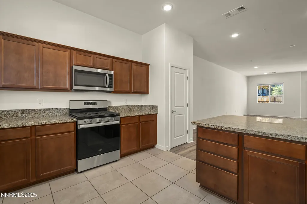 5013 Cavestone Sun Valley NV 89433