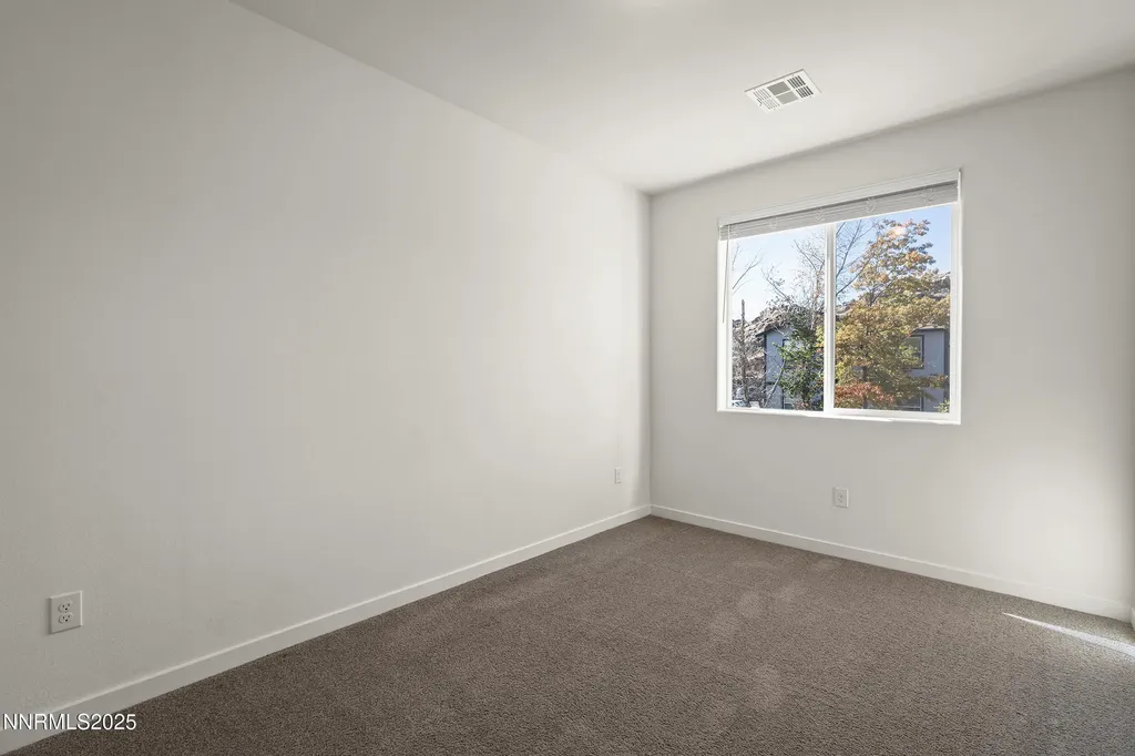 5013 Cavestone Sun Valley NV 89433