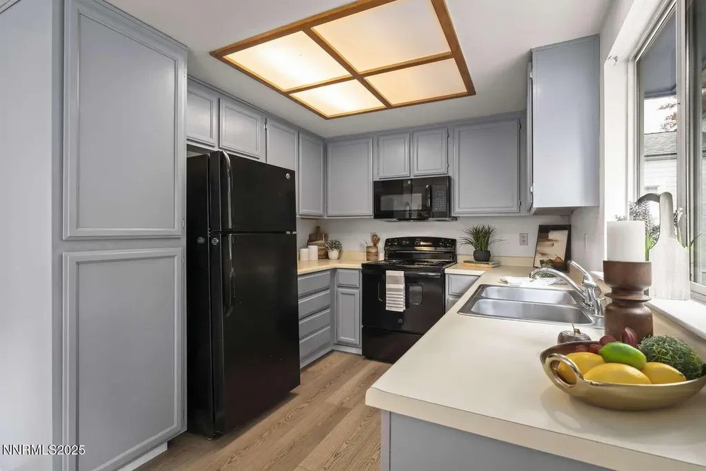 7530 Whimbleton Reno NV 89511