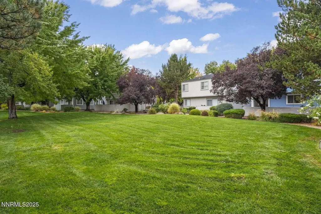 7530 Whimbleton Reno NV 89511
