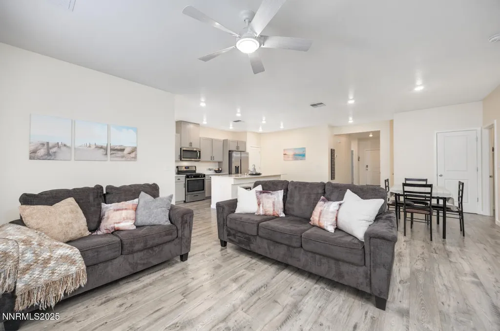 775 Karry Fallon NV 89406