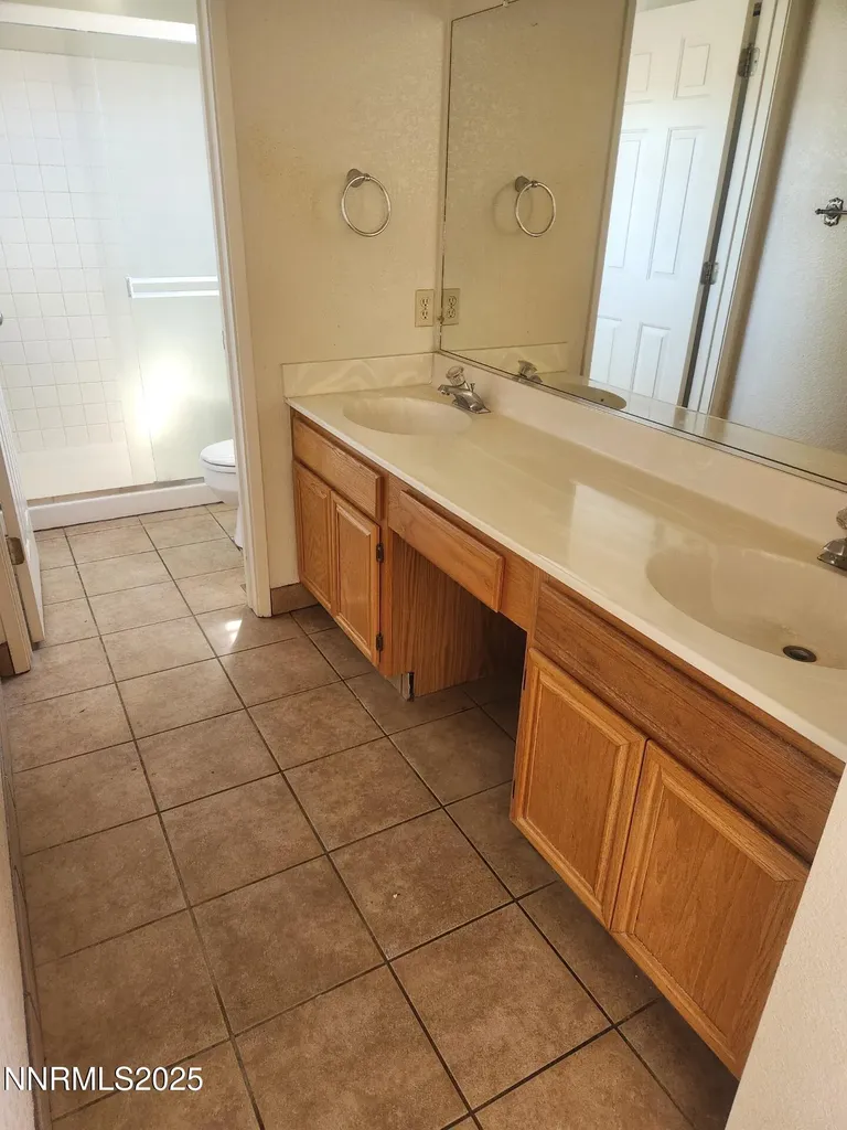 7663 Crystal Shores Reno NV 89506