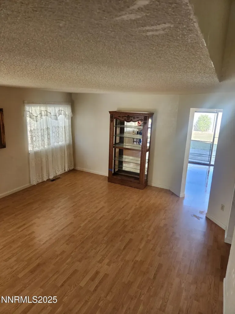 7663 Crystal Shores Reno NV 89506