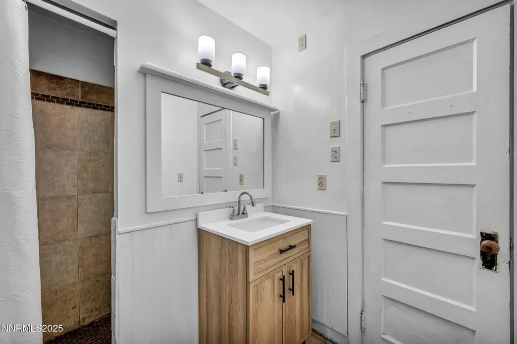240 Center Yerington NV 89447