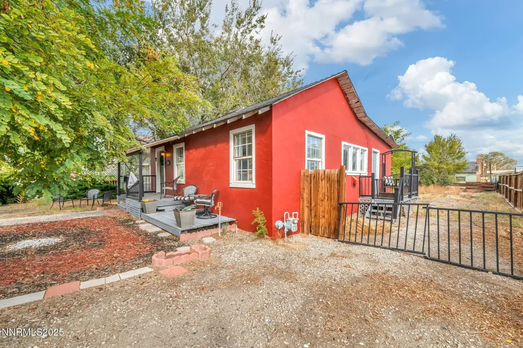 240 Center Yerington NV 89447