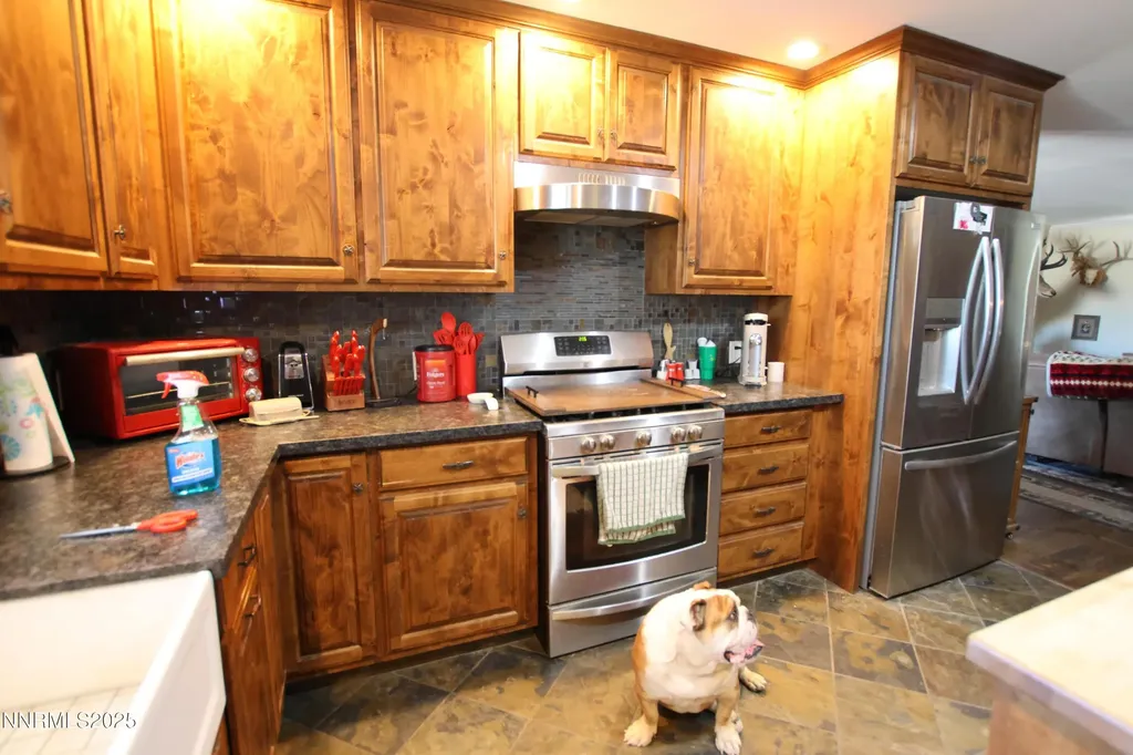 15 Brown Yerington NV 89447