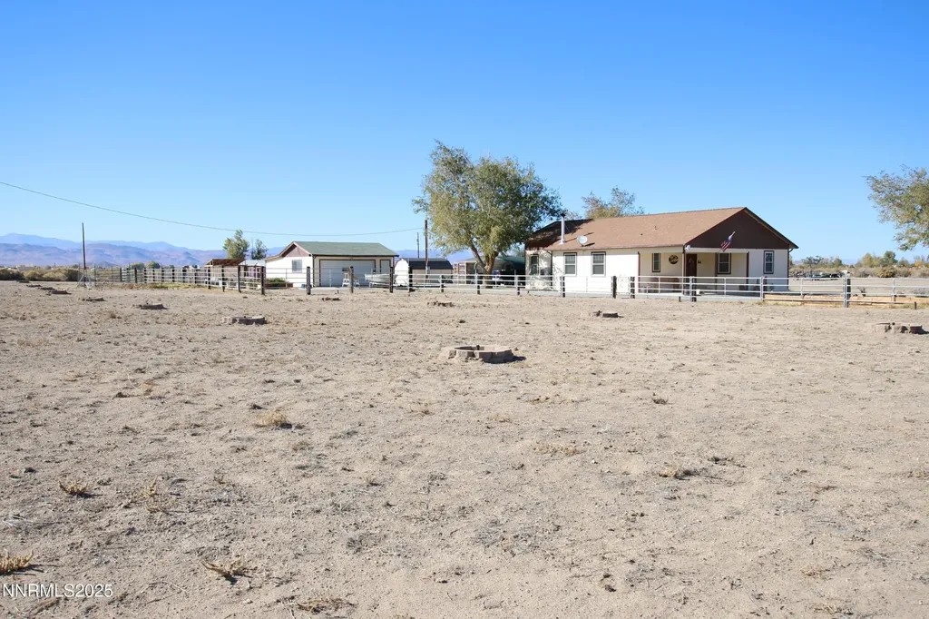 15 Brown Yerington NV 89447