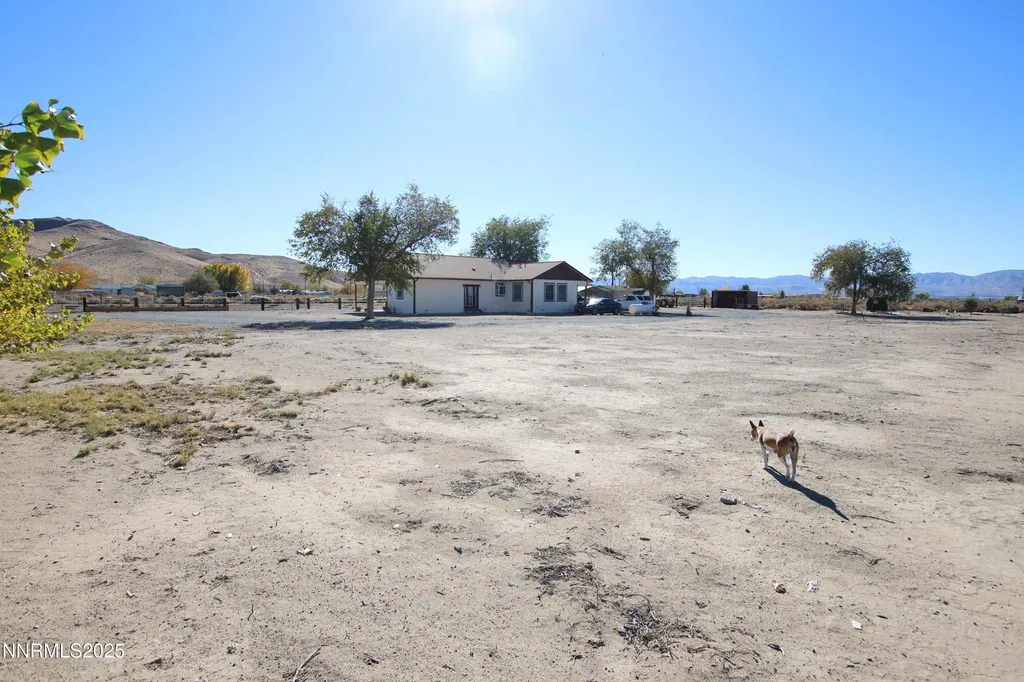 15 Brown Yerington NV 89447