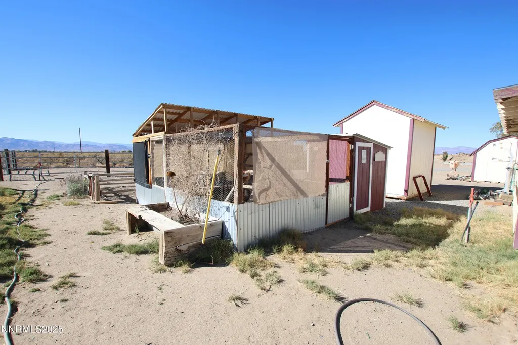 15 Brown Yerington NV 89447