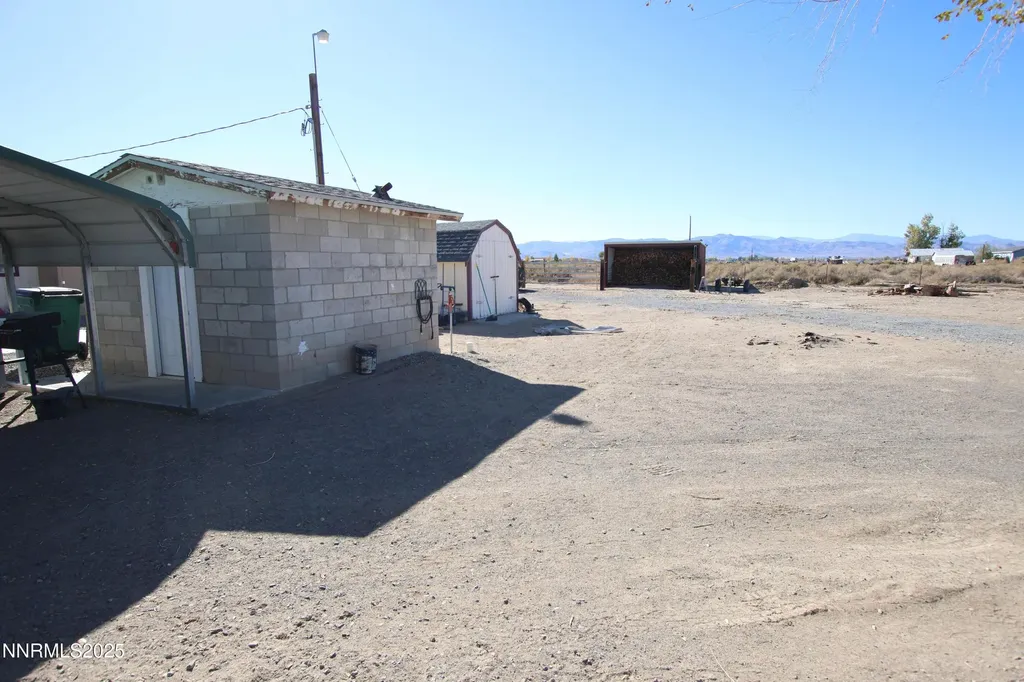 15 Brown Yerington NV 89447