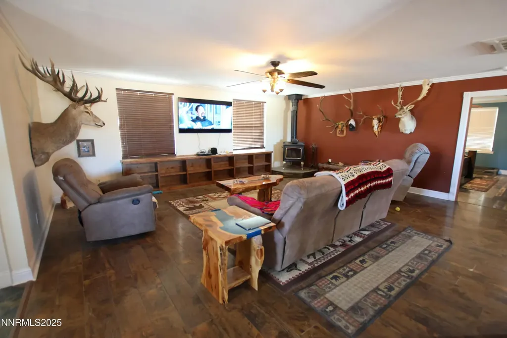 15 Brown Yerington NV 89447