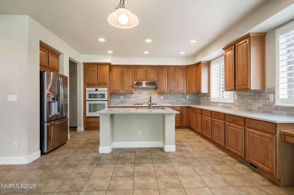 550 Stonehaven Dayton NV 89403