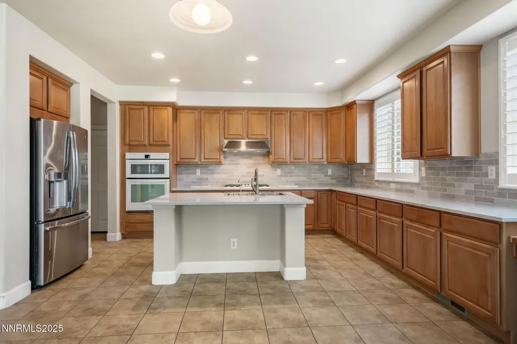 550 Stonehaven Dayton NV 89403