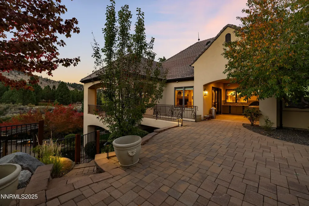 5775 Lausanne Reno NV 89511