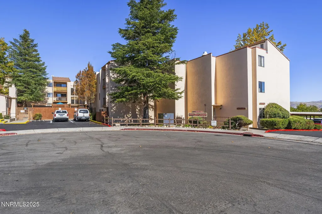 2750 Plumas Reno NV 89509