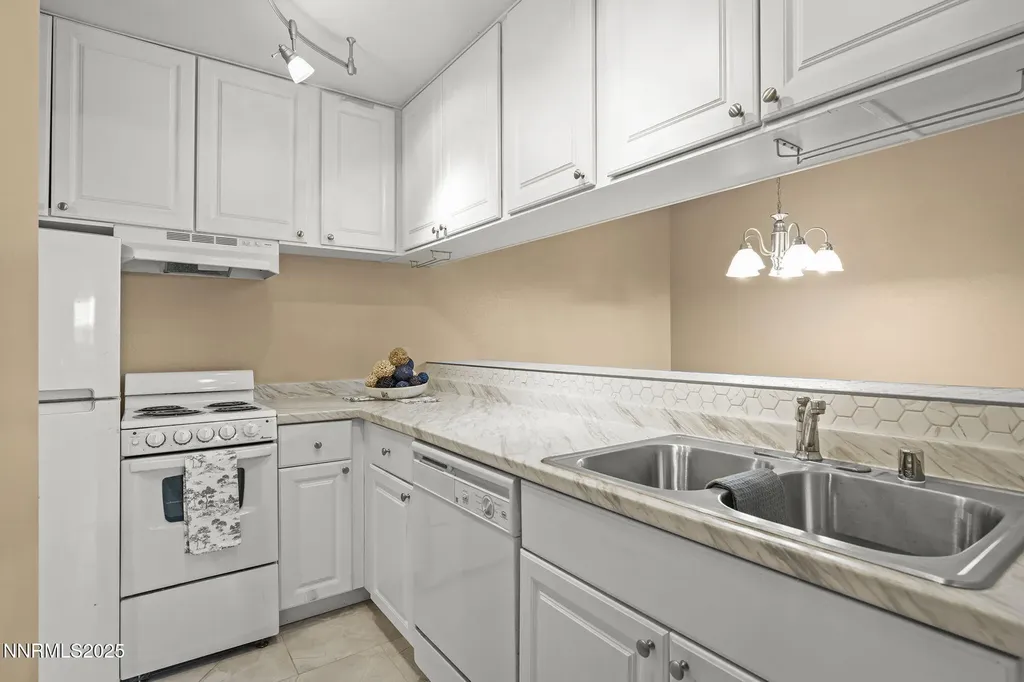 2750 Plumas Reno NV 89509