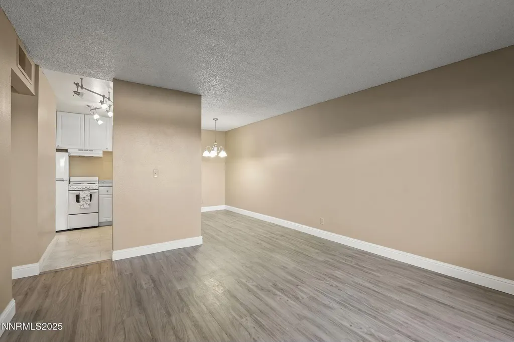 2750 Plumas Reno NV 89509