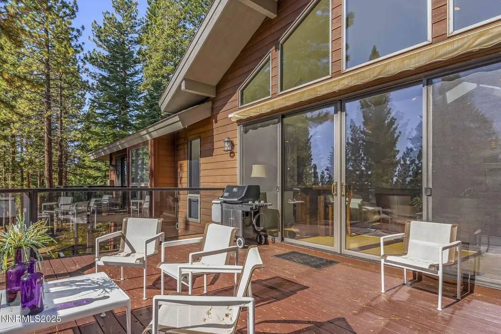 563 Tyner Incline Village NV 89451