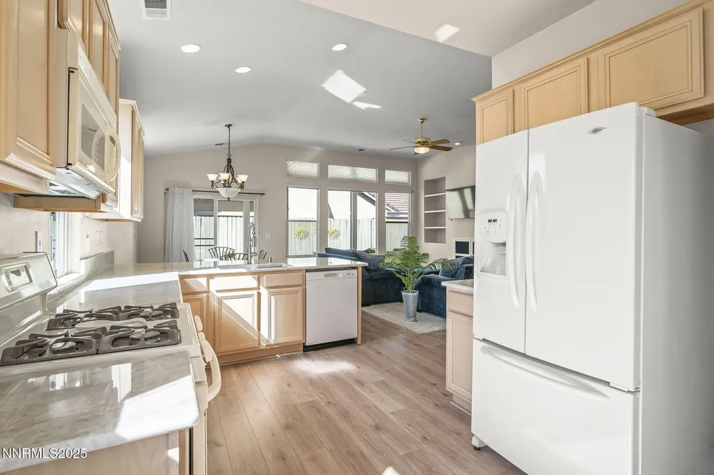 10145 Donner Peak Reno NV 89521