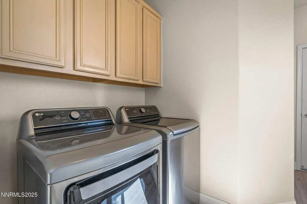 10145 Donner Peak Reno NV 89521