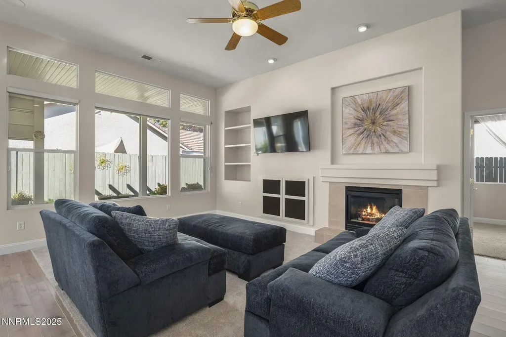 10145 Donner Peak Reno NV 89521