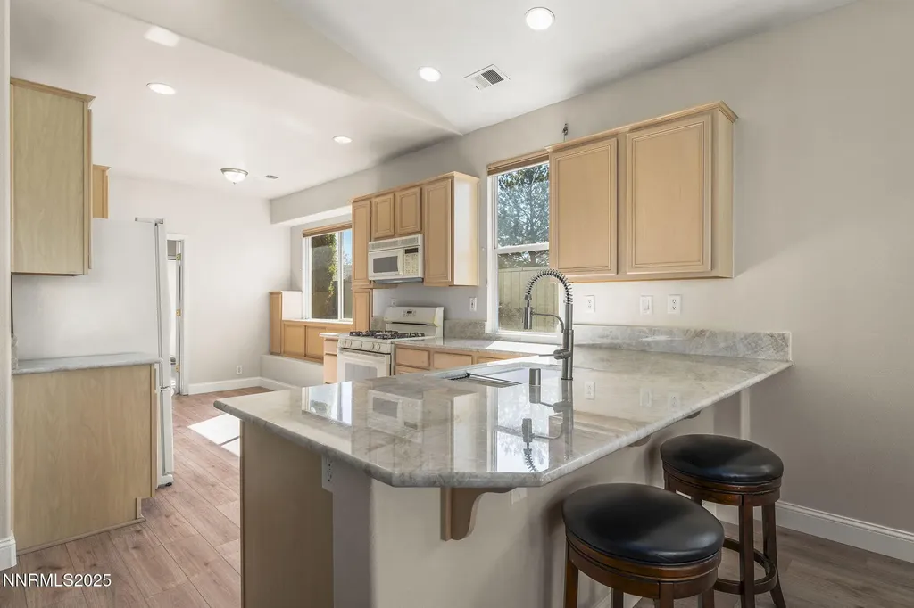 10145 Donner Peak Reno NV 89521