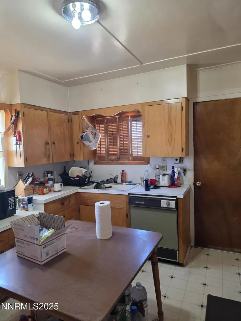 306 6th Hawthorne NV 89415