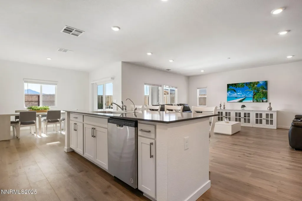 707 Butte Creek Dayton NV 89403