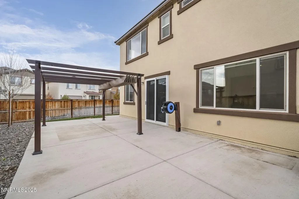 1119 Roswell Sparks NV 89436