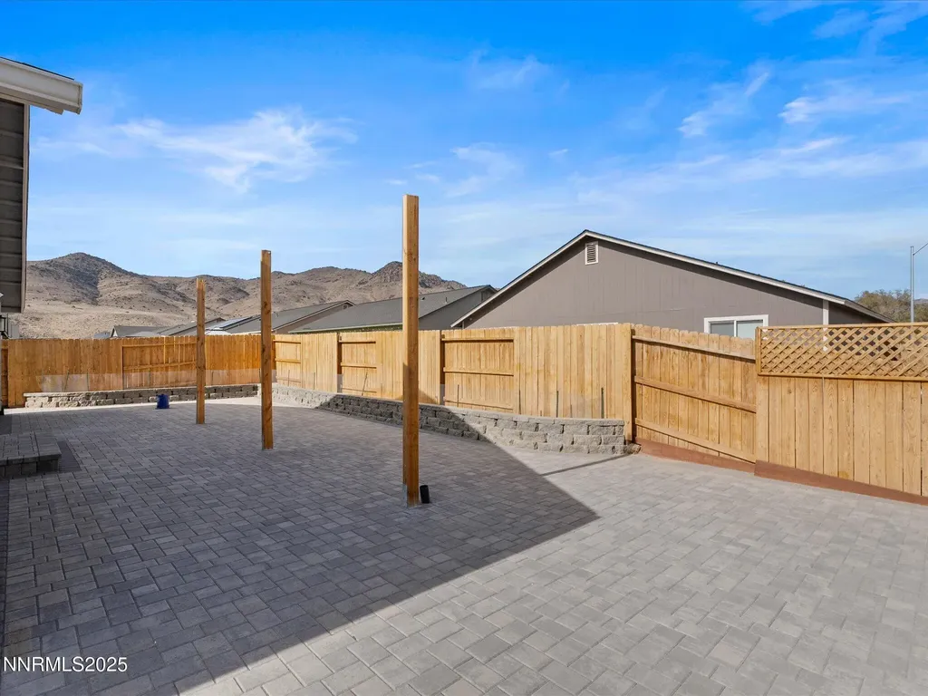 214 Green Dayton NV 89403