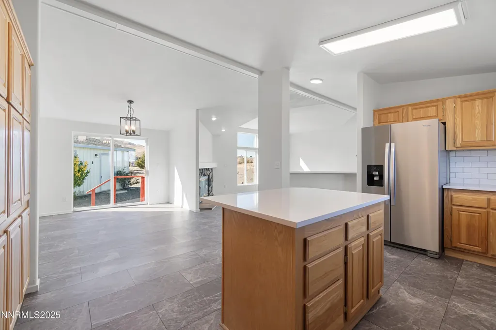 4745 Skyline Silver Springs NV 89429
