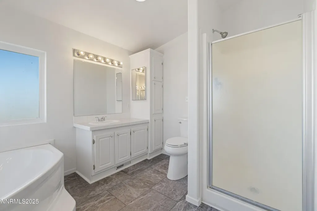 4745 Skyline Silver Springs NV 89429