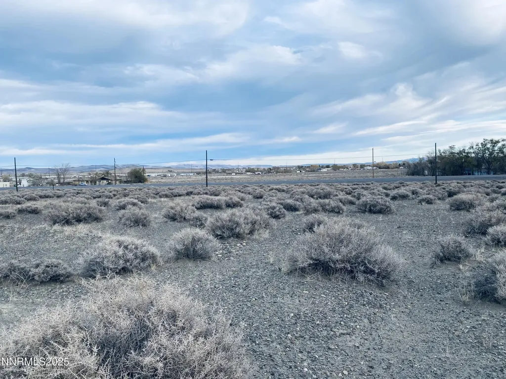 6815 S Highway 95a Silver Springs NV 89429