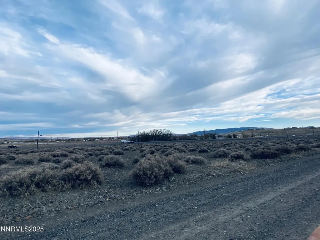 6815 S Highway 95a Silver Springs NV 89429