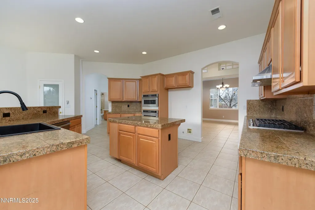1621 Shirley Minden NV 89423
