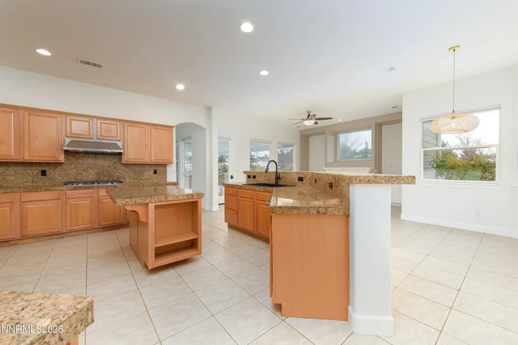 1621 Shirley Minden NV 89423