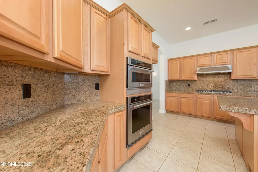 1621 Shirley Minden NV 89423