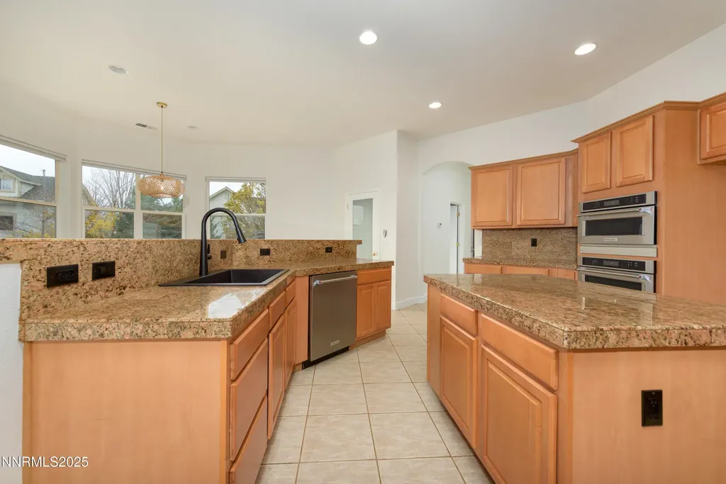 1621 Shirley Minden NV 89423