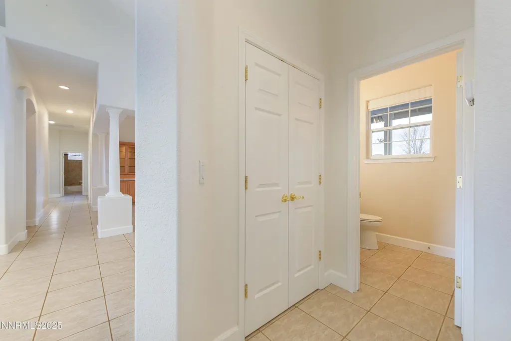 1621 Shirley Minden NV 89423