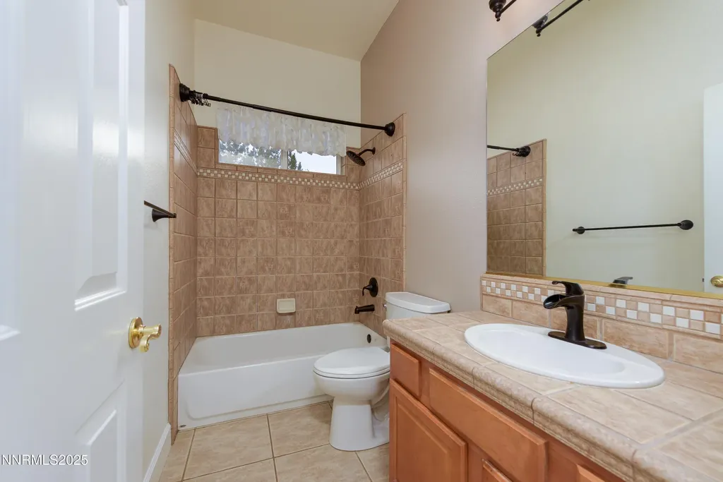 1621 Shirley Minden NV 89423